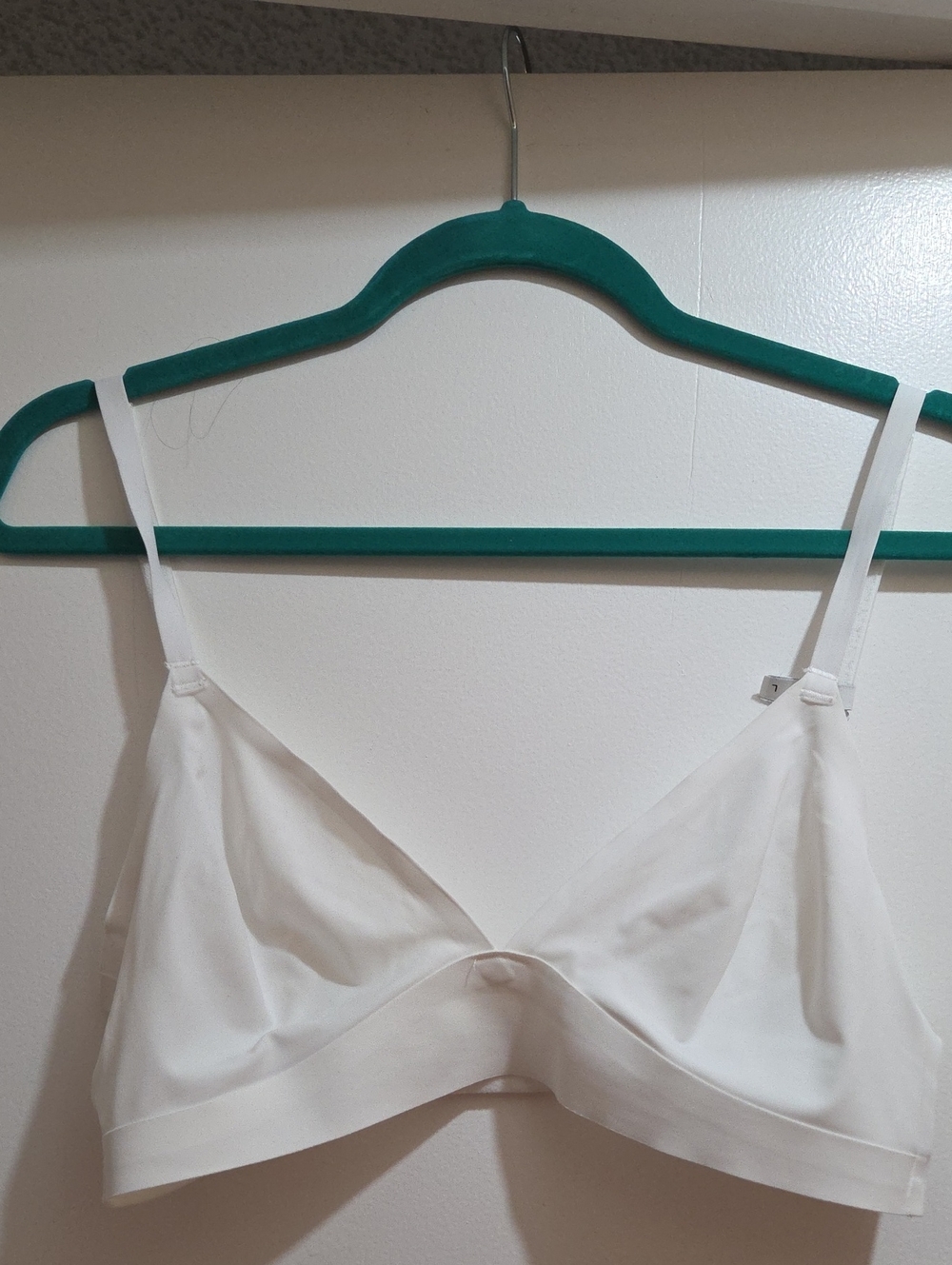 Women's White Wireless Bralette with Adjustable Straps